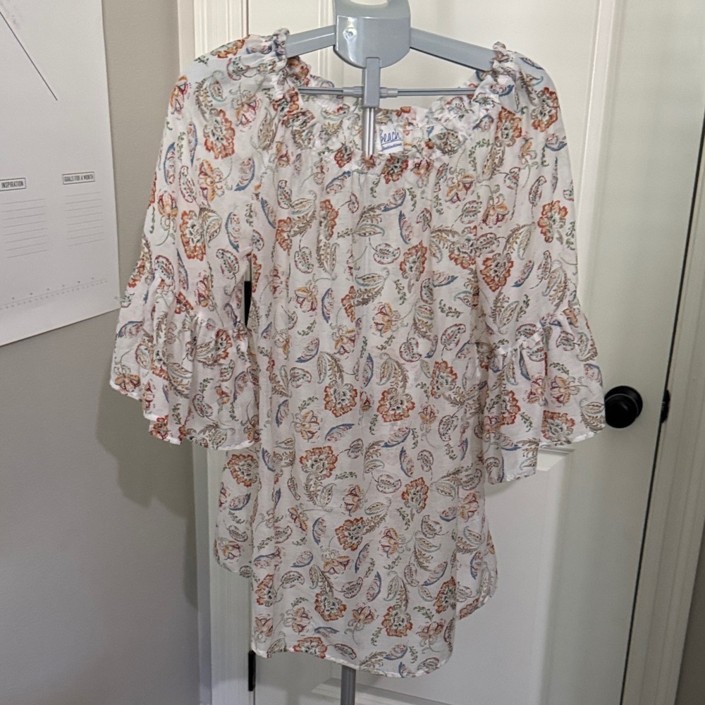 beachlunchlounge White Paisley Print Ruffle Sleeve Blouse